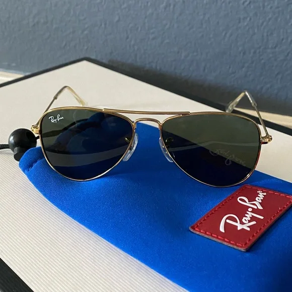 ⛔️SOLD⛔️ Rayban Junior Aviator Pilot Sunglasses Model 223/71 50-13 In Green - Picture 3 of 10
